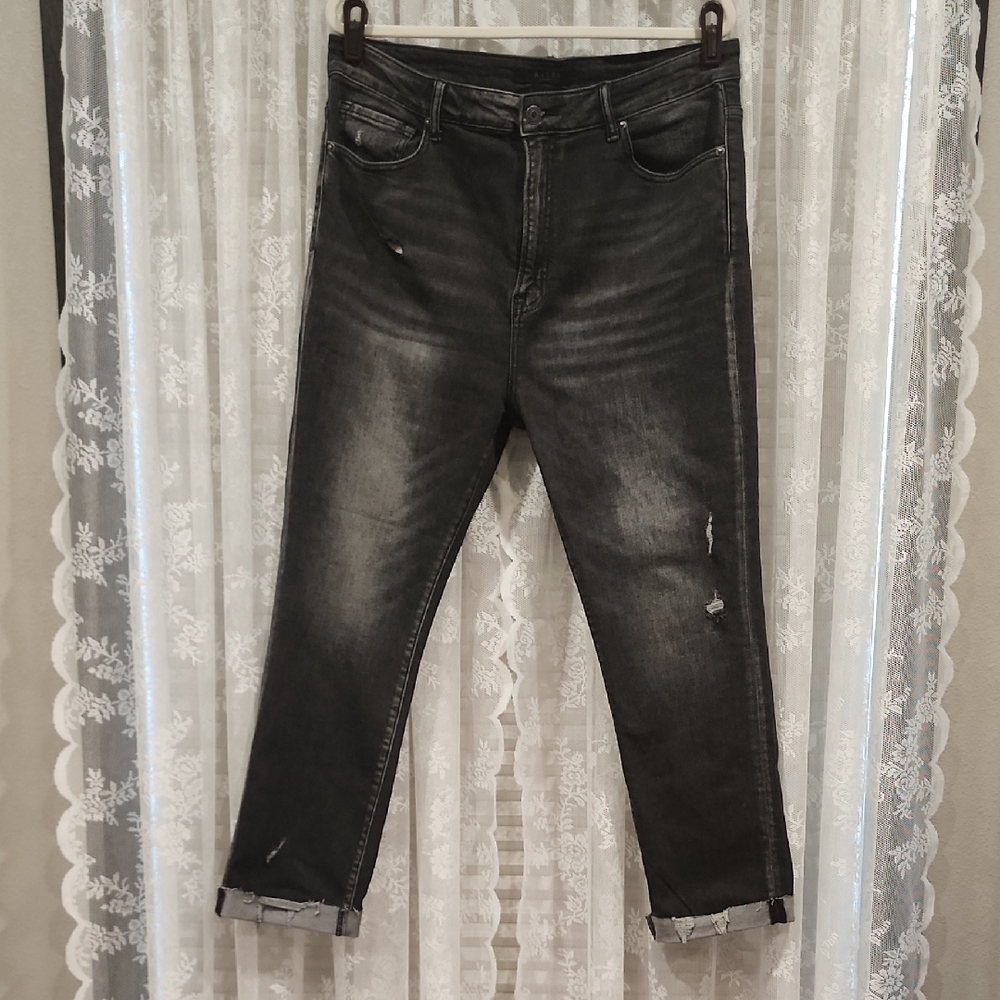 RISEN Skinny Jeans
